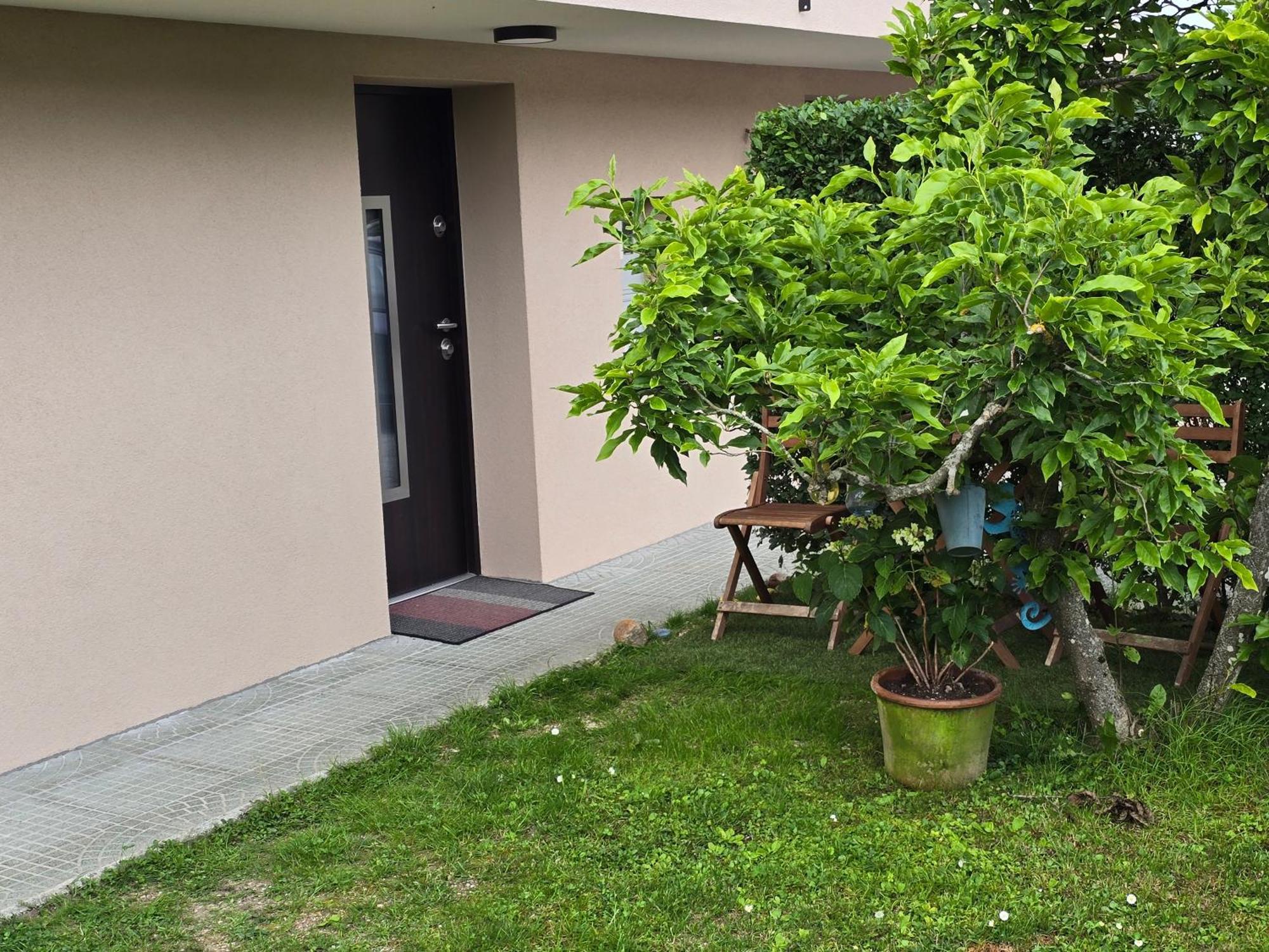 Apartma Liza Trzic Exterior photo